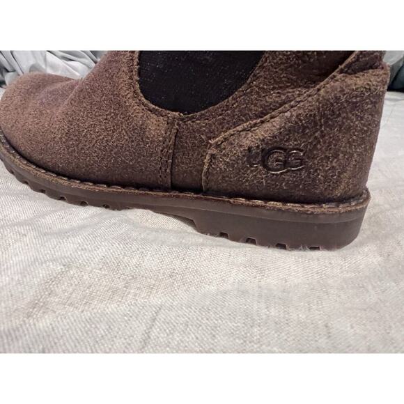 Brown UGG Suede Leather Chelsea Boots For Kids Size 9 - Picture 8 of 9
